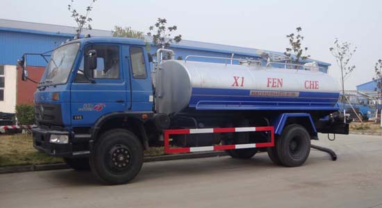 10立方東風(fēng)153吸糞車(chē) 
