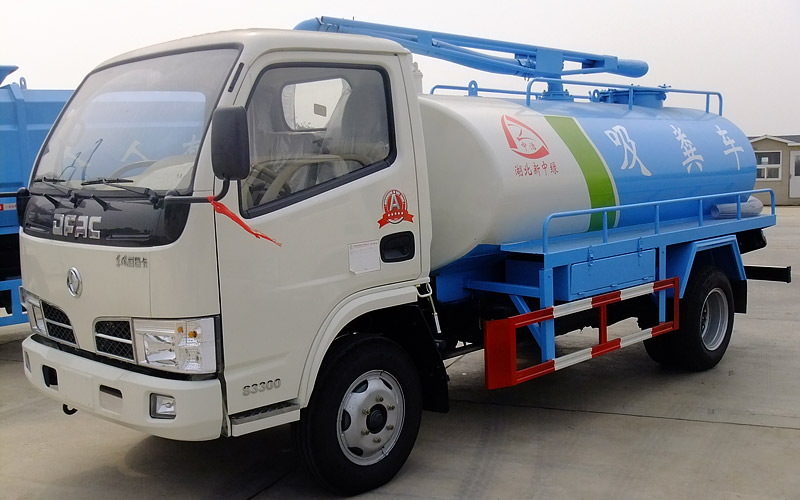 東風(fēng)福瑞卡吸糞車(chē) 