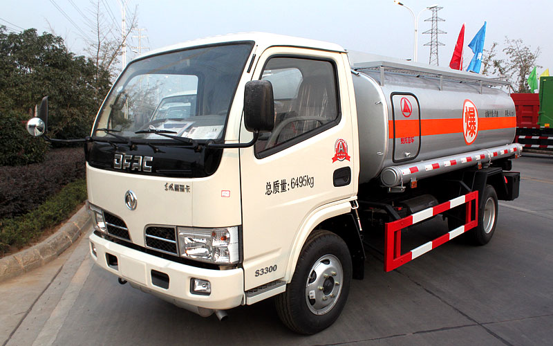 東風福瑞卡加油車 